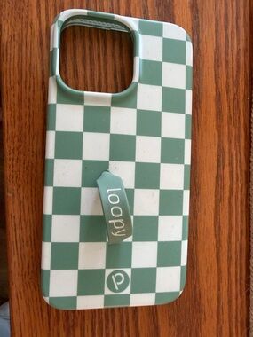 Loopy Case Green and White Checkerboard Phone Case with Strap Grip